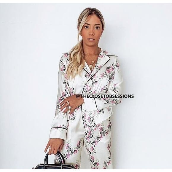 ZARA Flowy Pajama-Style Printed Blouse NWT - Picture 6 of 16